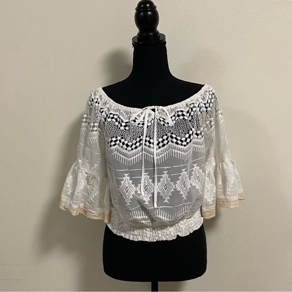 Lulus Blouse Womens Medium white crochet lace off the shoulder Mesa Sunset NWT - Picture 1 of 17